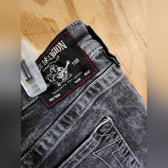 True Religion Billie Mid-Rise Straight Jeans Size 29 - Picture 3 of 8
